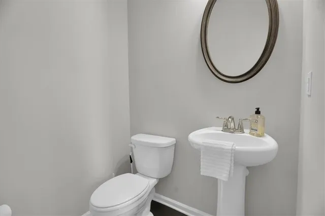 $385,000 | 1506 Ashbrooke Trace, Stone Mountain, GA 30083