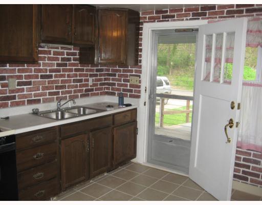 428 Wray Large Road Jefferson Hills, PA 15025 - Photo 4 of 15 Kitchen.