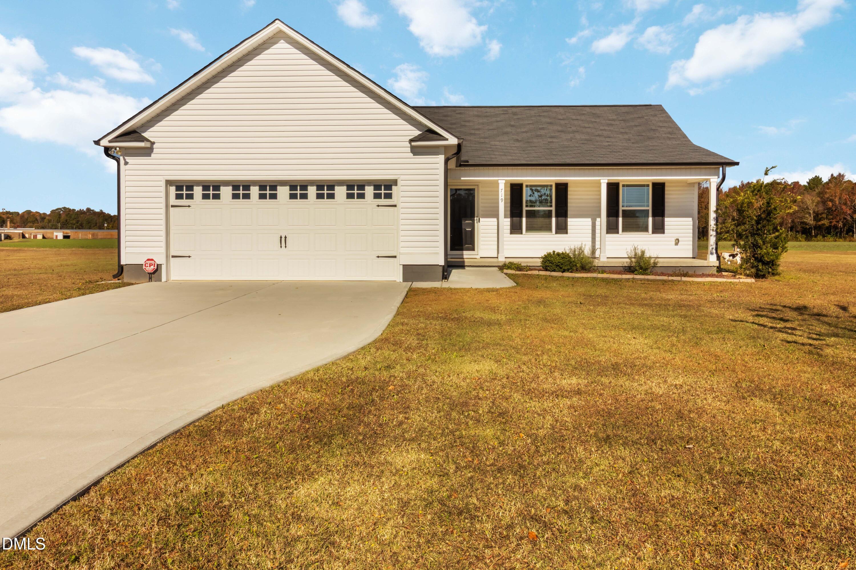 719 New Daniels Chapel Road Fremont, NC 27830 - Photo 1 of 24 a view of front of house with a yard