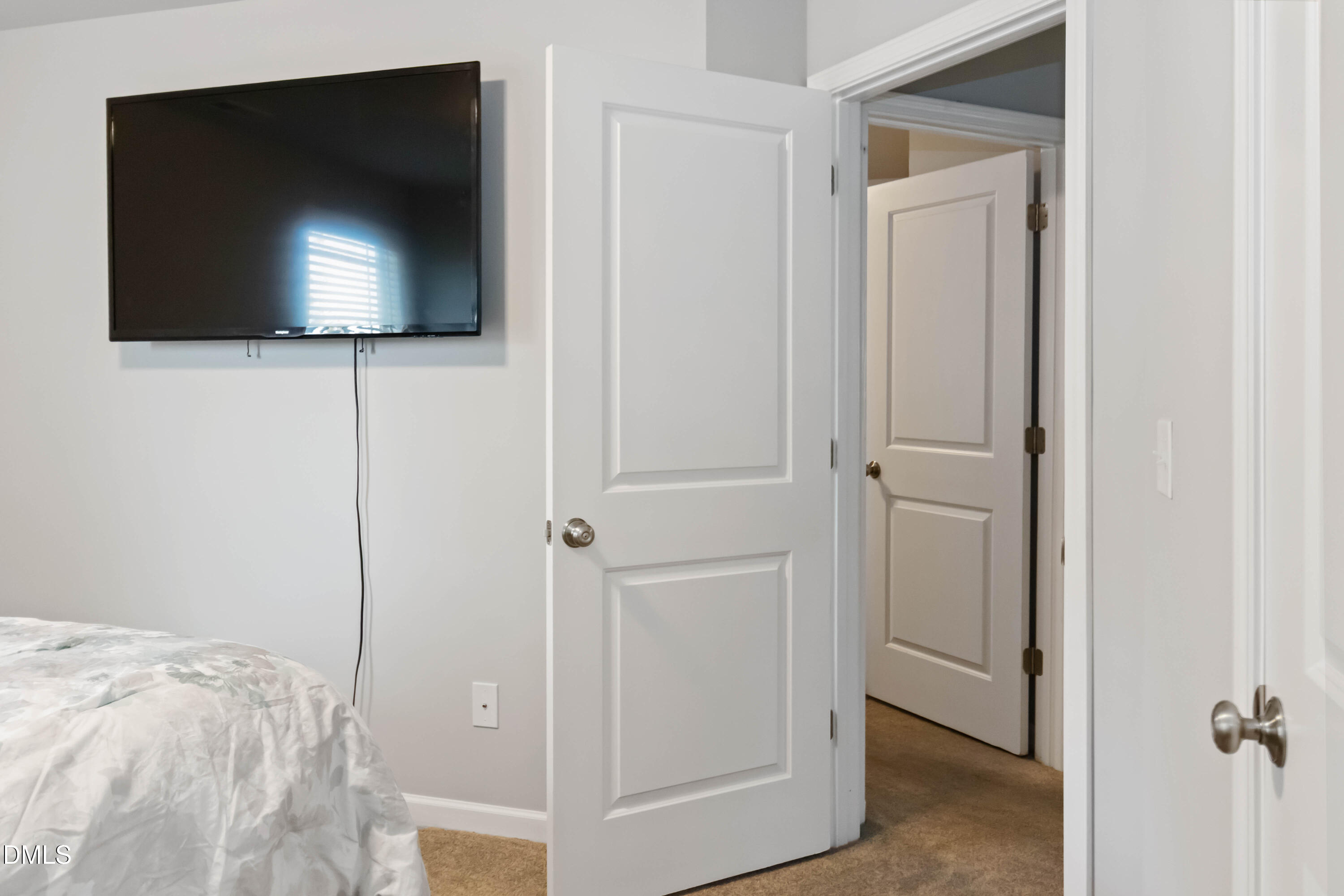 719 New Daniels Chapel Road Fremont, NC 27830 - Photo 21 of 24 a bedroom with a flat screen tv