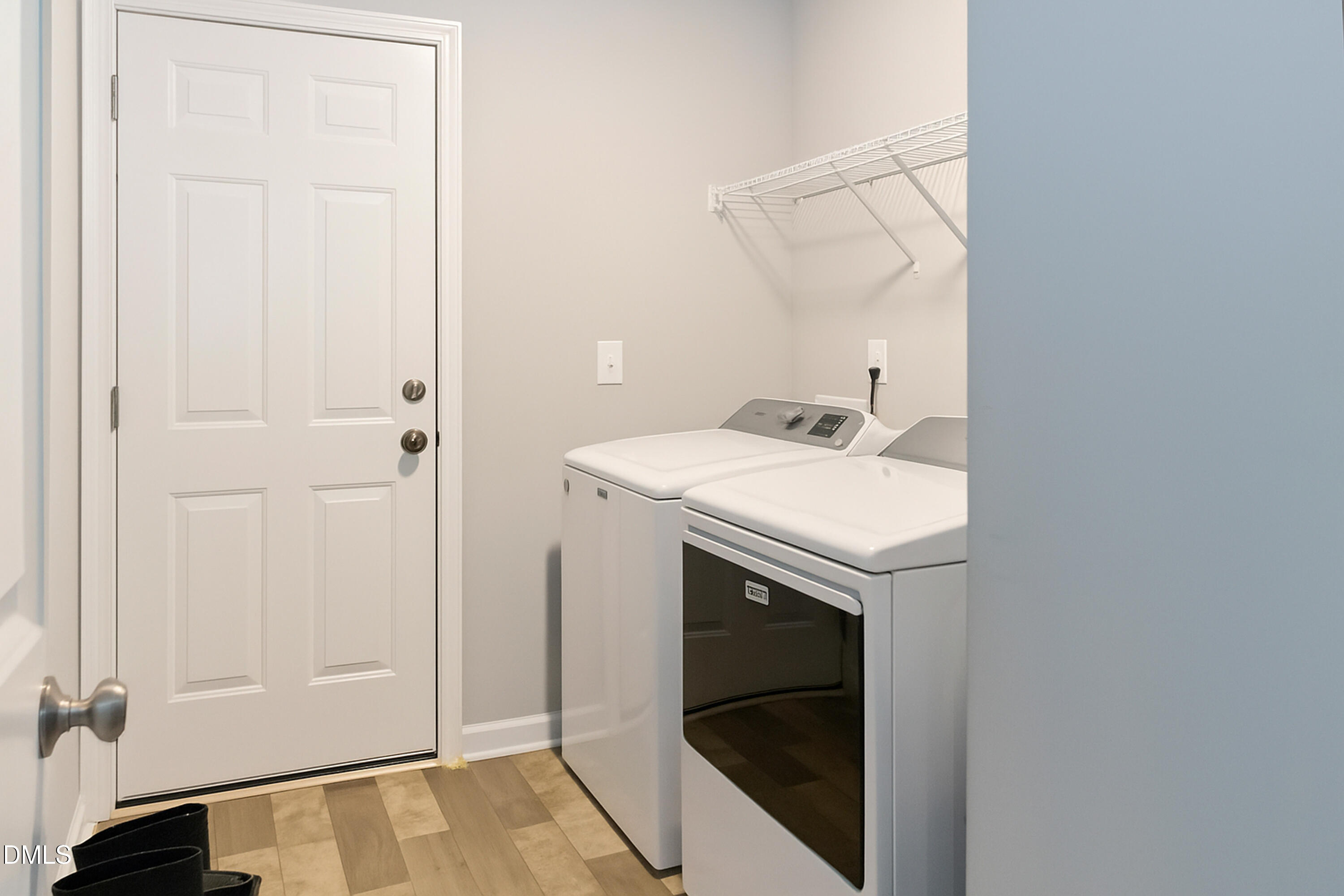719 New Daniels Chapel Road Fremont, NC 27830 - Photo 23 of 24 a utility room with dryer and washer