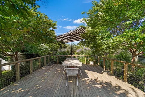 $3,999,999 | 548 Dune Road, Westhampton, NY 11978