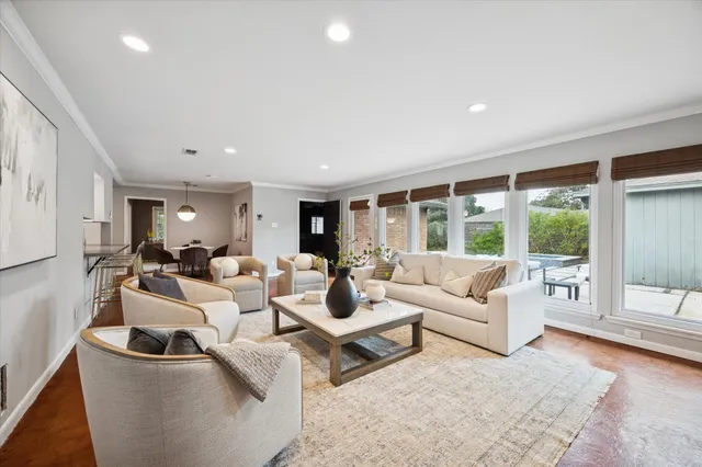 $475,000 | 5234 Libbey Drive, Houston, TX 77092