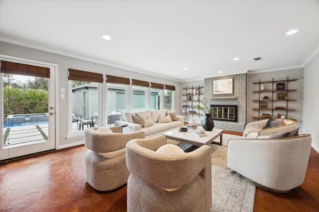 $475,000 | 5234 Libbey Drive, Houston, TX 77092