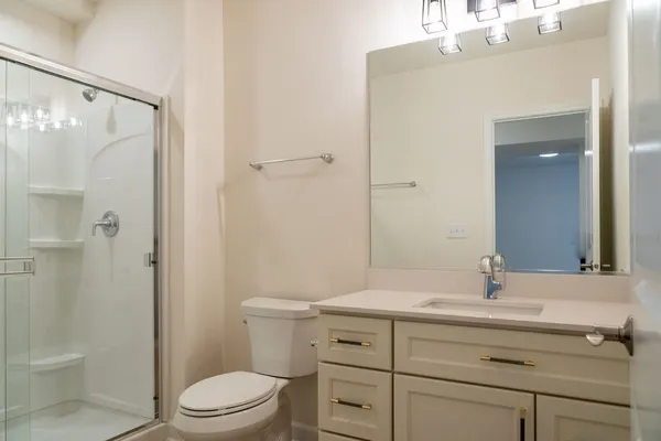 $349,900 | 513 Amherst Drive, Sycamore, IL 60178
