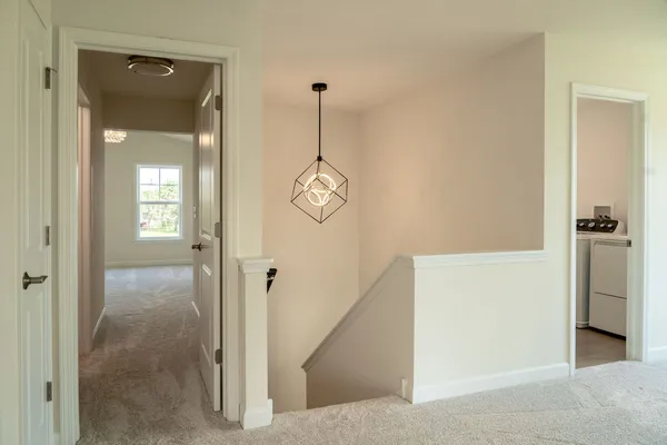 $349,900 | 513 Amherst Drive, Sycamore, IL 60178