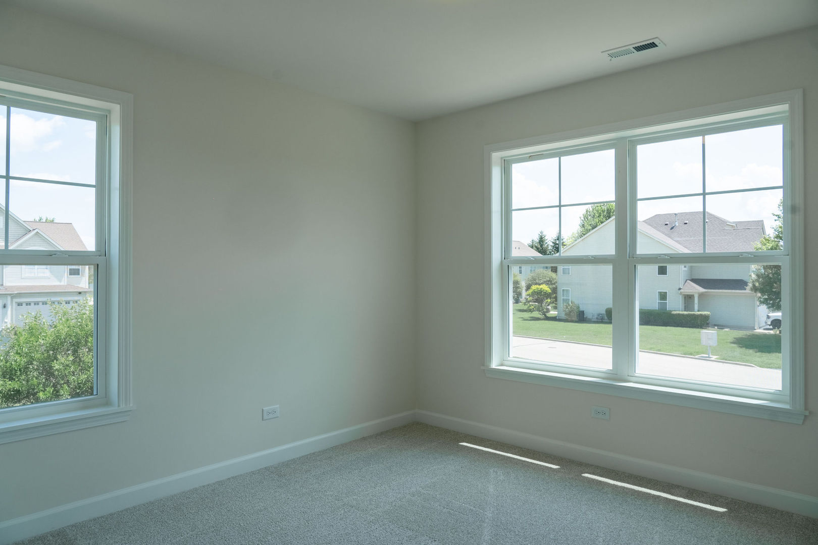 513 Amherst Drive Sycamore, IL 60178 - Photo 18 of 36