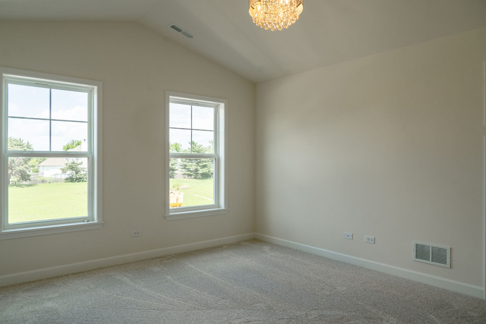 513 Amherst Drive Sycamore, IL 60178 - Photo 27 of 36