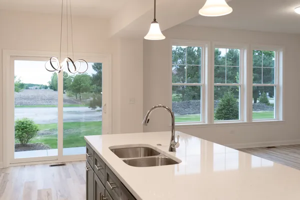 $349,900 | 513 Amherst Drive, Sycamore, IL 60178