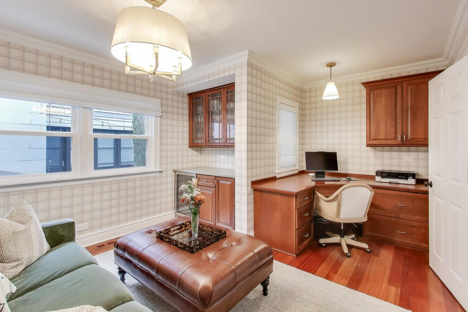 1092 Ash Street Winnetka, IL 60093 - Photo 17 of 48