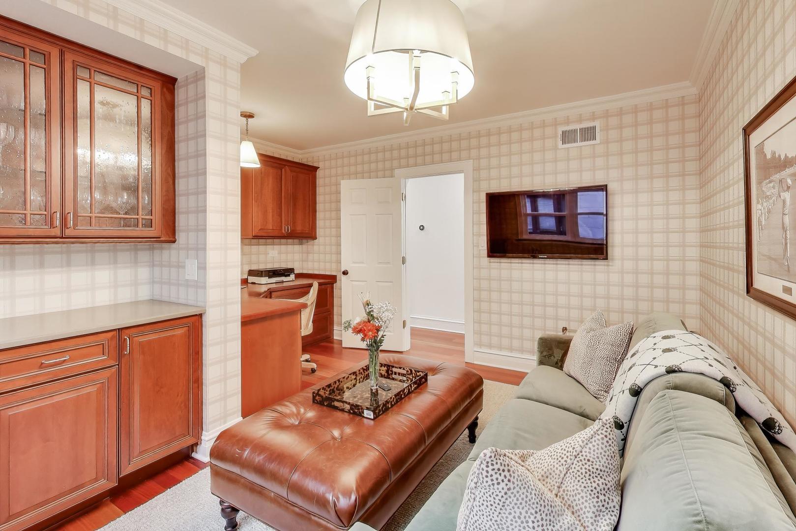 1092 Ash Street Winnetka, IL 60093 - Photo 18 of 48