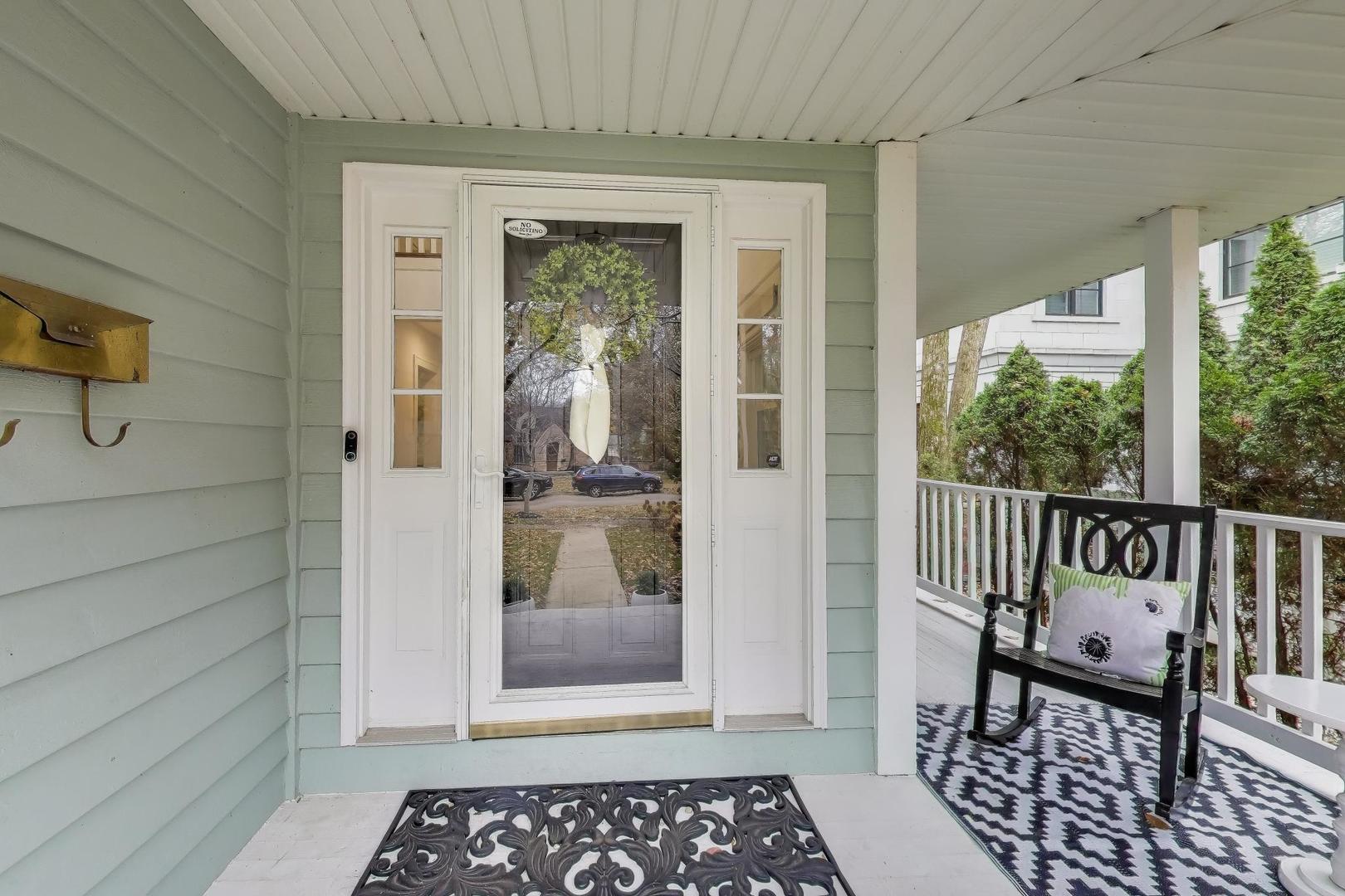 1092 Ash Street Winnetka, IL 60093 - Photo 2 of 48