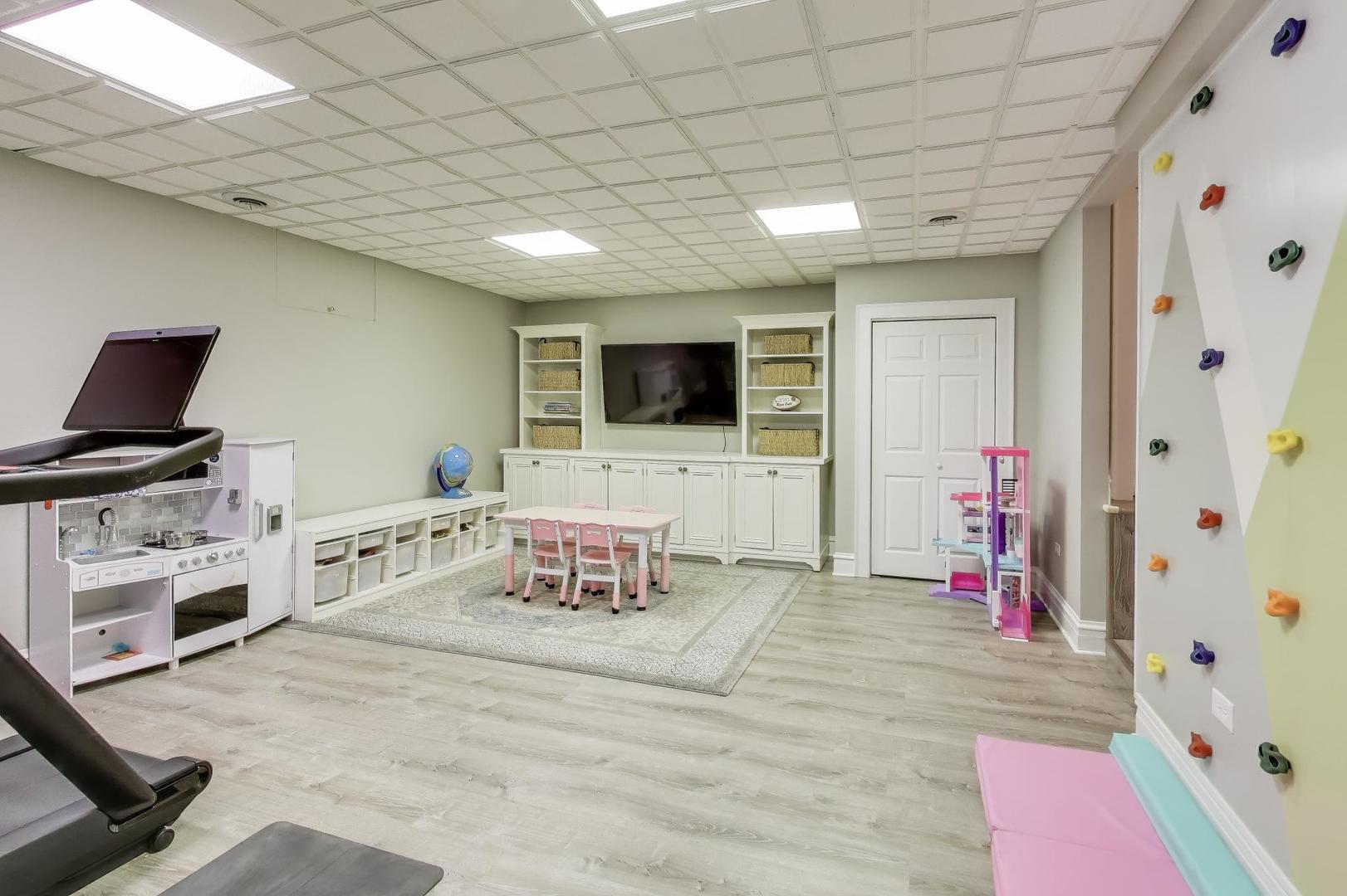 1092 Ash Street Winnetka, IL 60093 - Photo 34 of 48