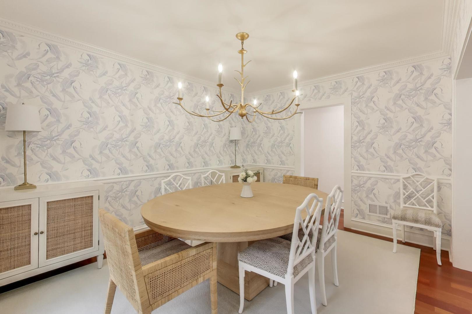 1092 Ash Street Winnetka, IL 60093 - Photo 7 of 48