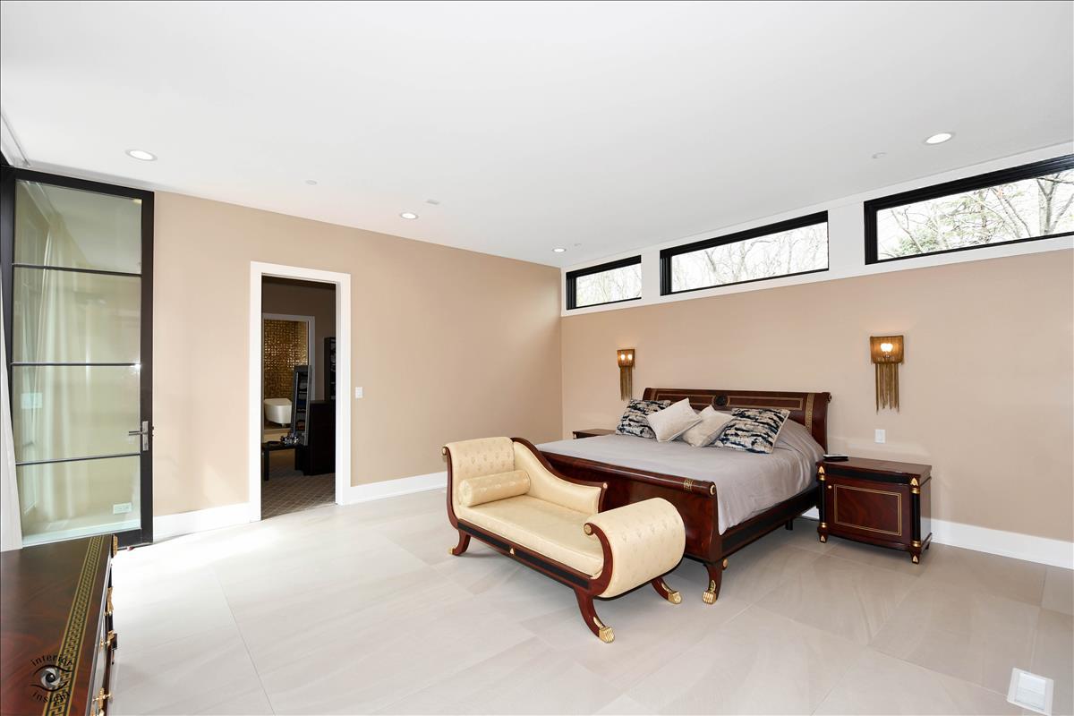 1722 Chapel Court Northbrook, IL 60062 - Photo 9 of 32