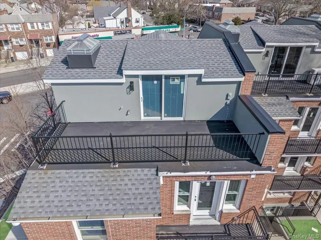 $2,688,000 | 37-12 Francis Lewis Boulevard | Auburndale