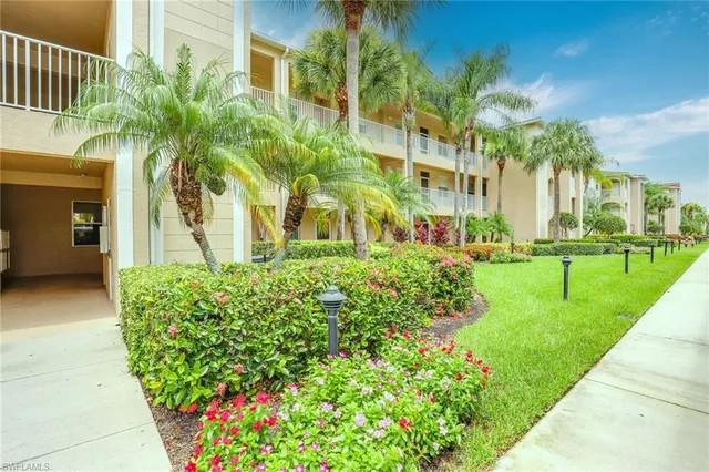 $5,000 | 2740 Cypress Trace Circle, Unit 2733, Naples, FL 34119