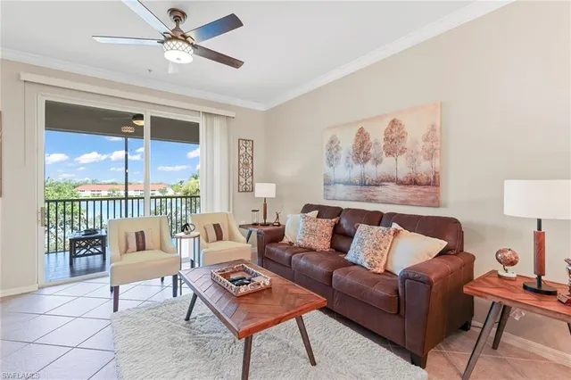 $5,000 | 2740 Cypress Trace Circle, Unit 2733, Naples, FL 34119