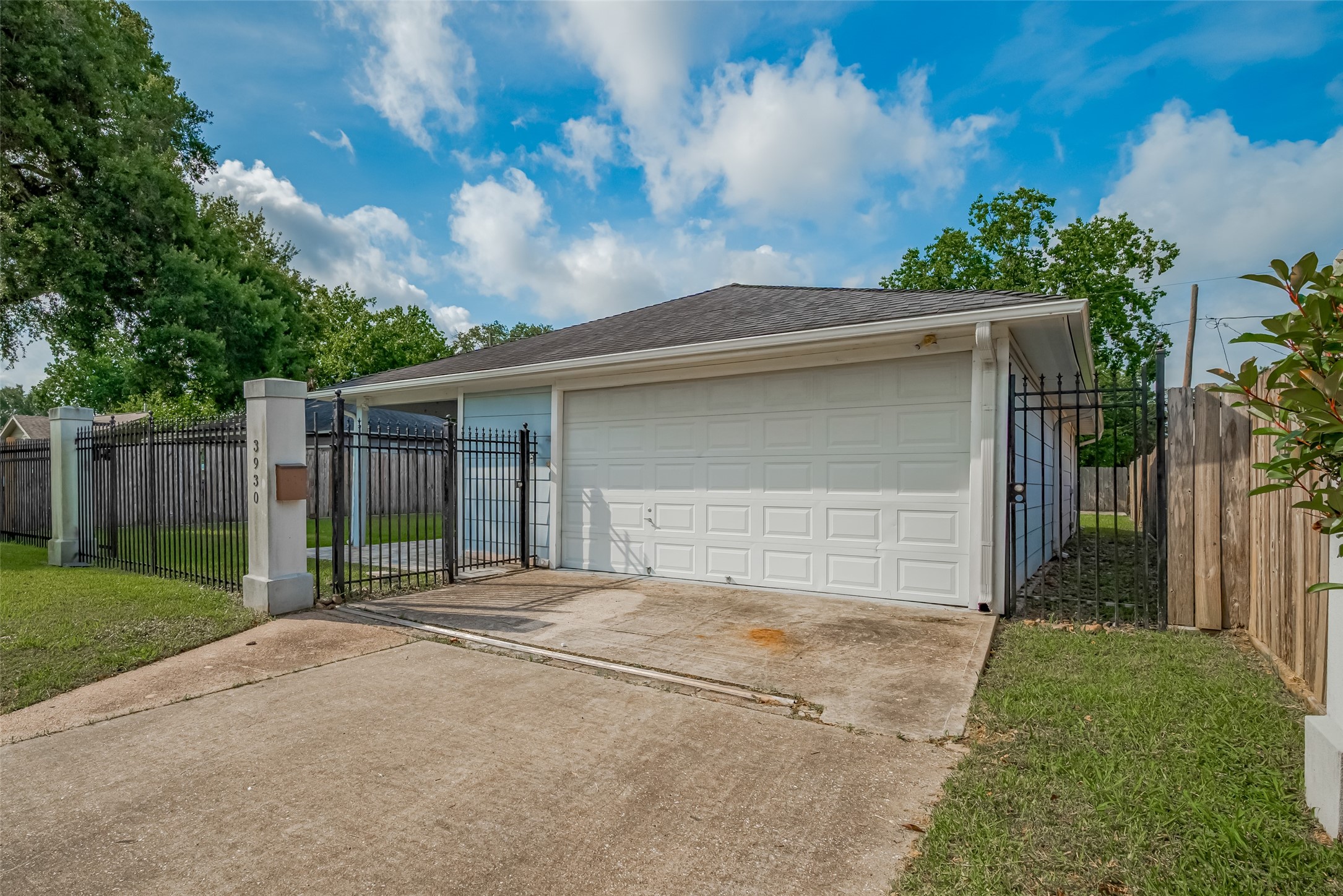 3930 Daphne Street Houston, TX 77021 - Photo 5 of 44