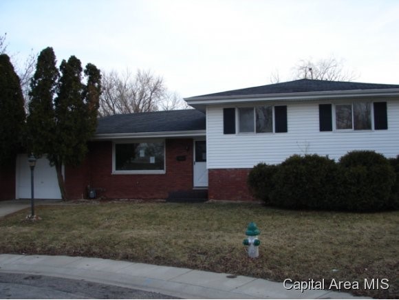 2037 Randall Court Springfield, IL 62703 - Photo 1 of 12 Gallery Image 1