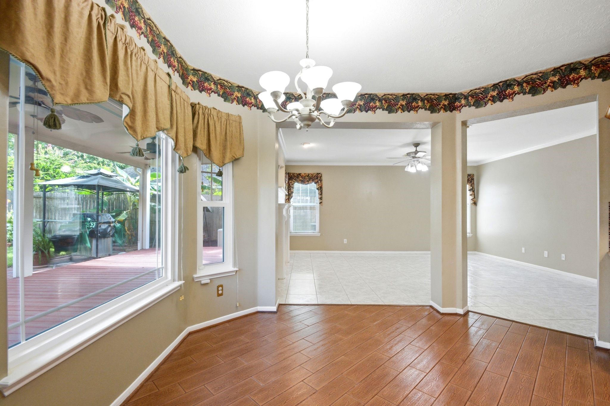2718 Honeysuckle Walk Spring, TX 77388 - Photo 21 of 44