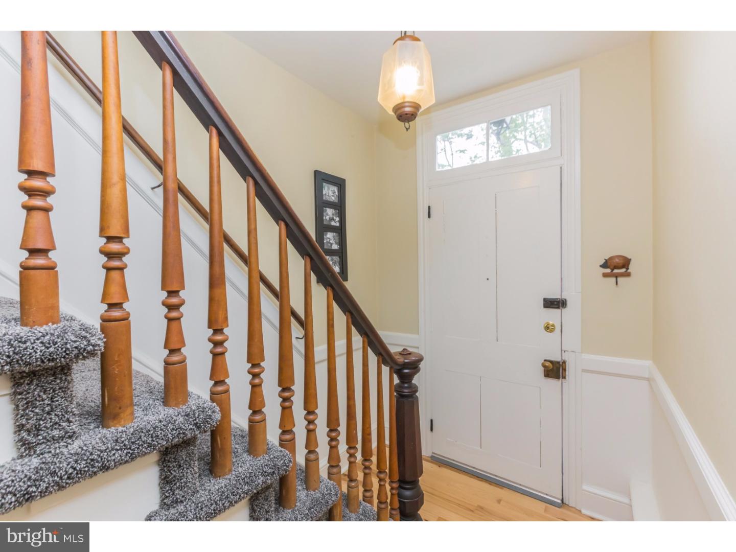 214 Ridgway Street Mount Holly, NJ 08060 - Photo 3 of 25 Foyer