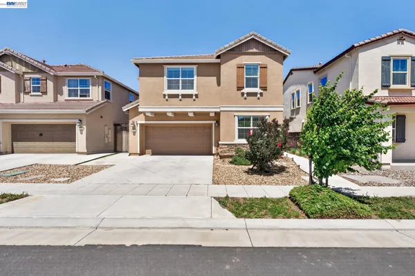 $949,000 | 455 Leonardo Way, Mountain House, CA 95391