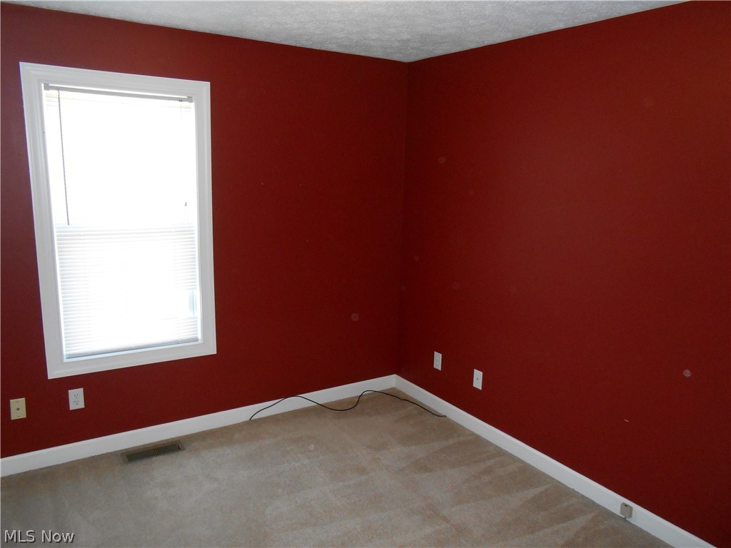 615 Rundle Street Lagrange, OH 44050 - Photo 15 of 24 Gallery Image 15