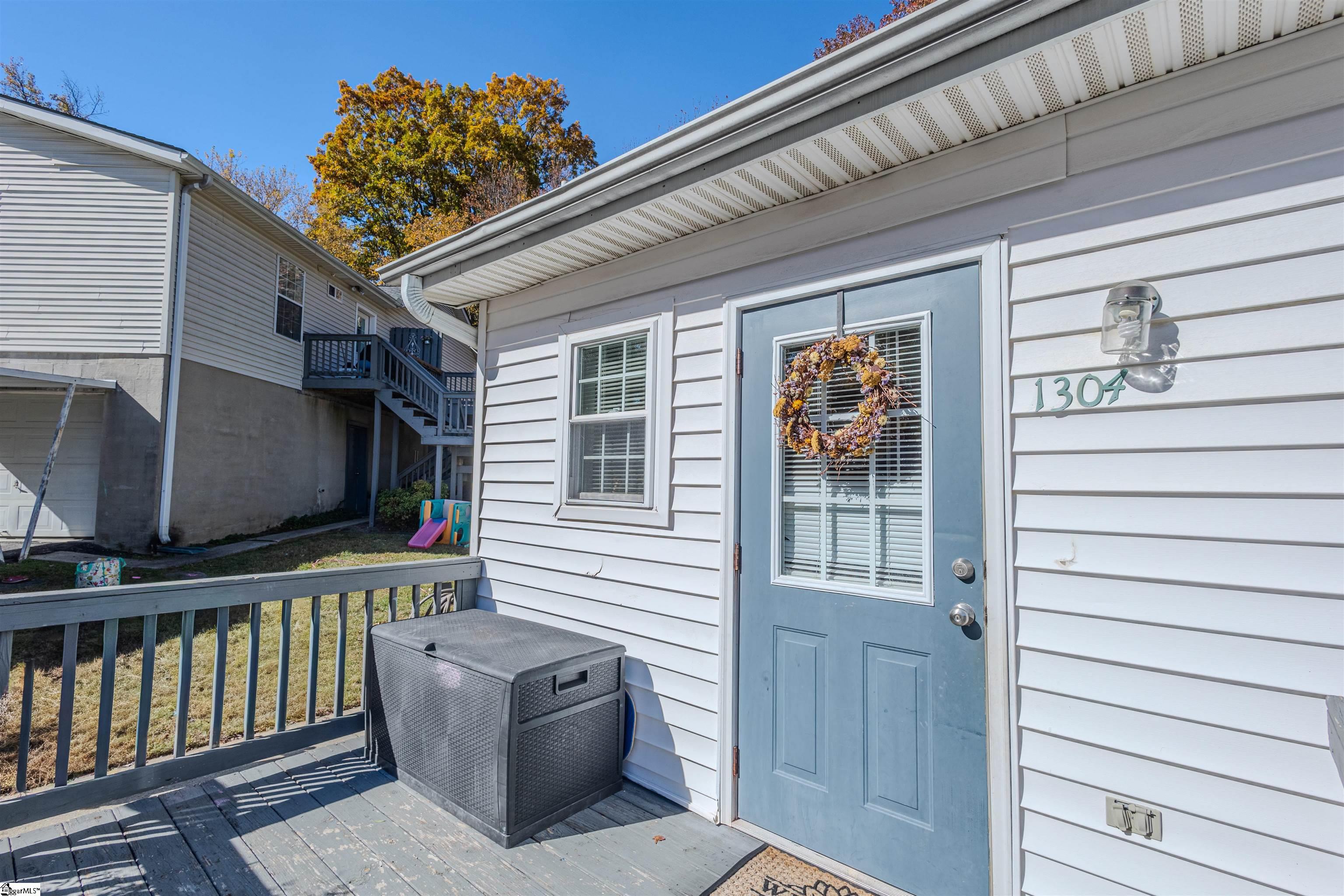 1306 State Park Road Greenville, SC 29609 - Photo 12 of 22