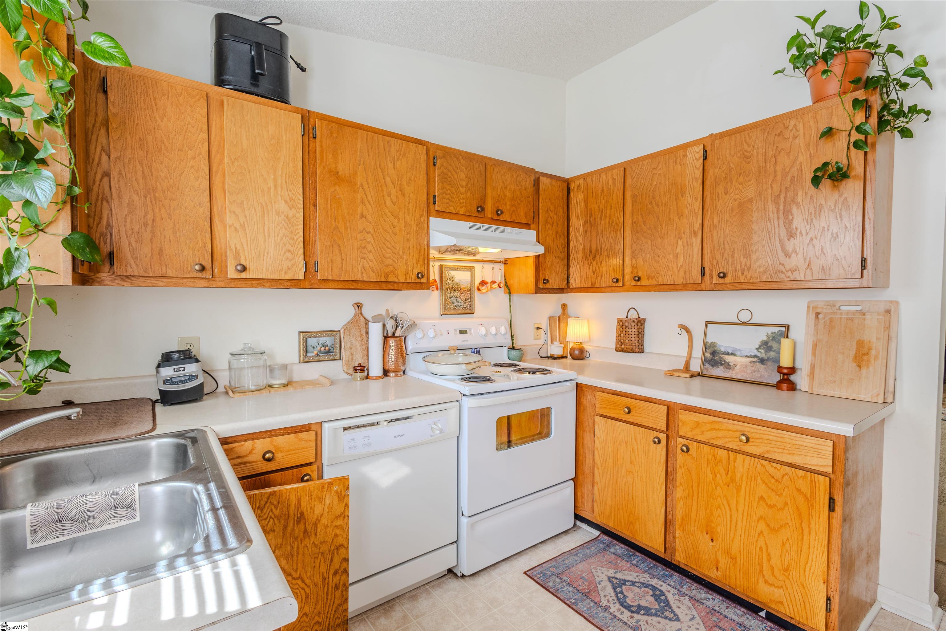 1306 State Park Road Greenville, SC 29609 - Photo 13 of 22