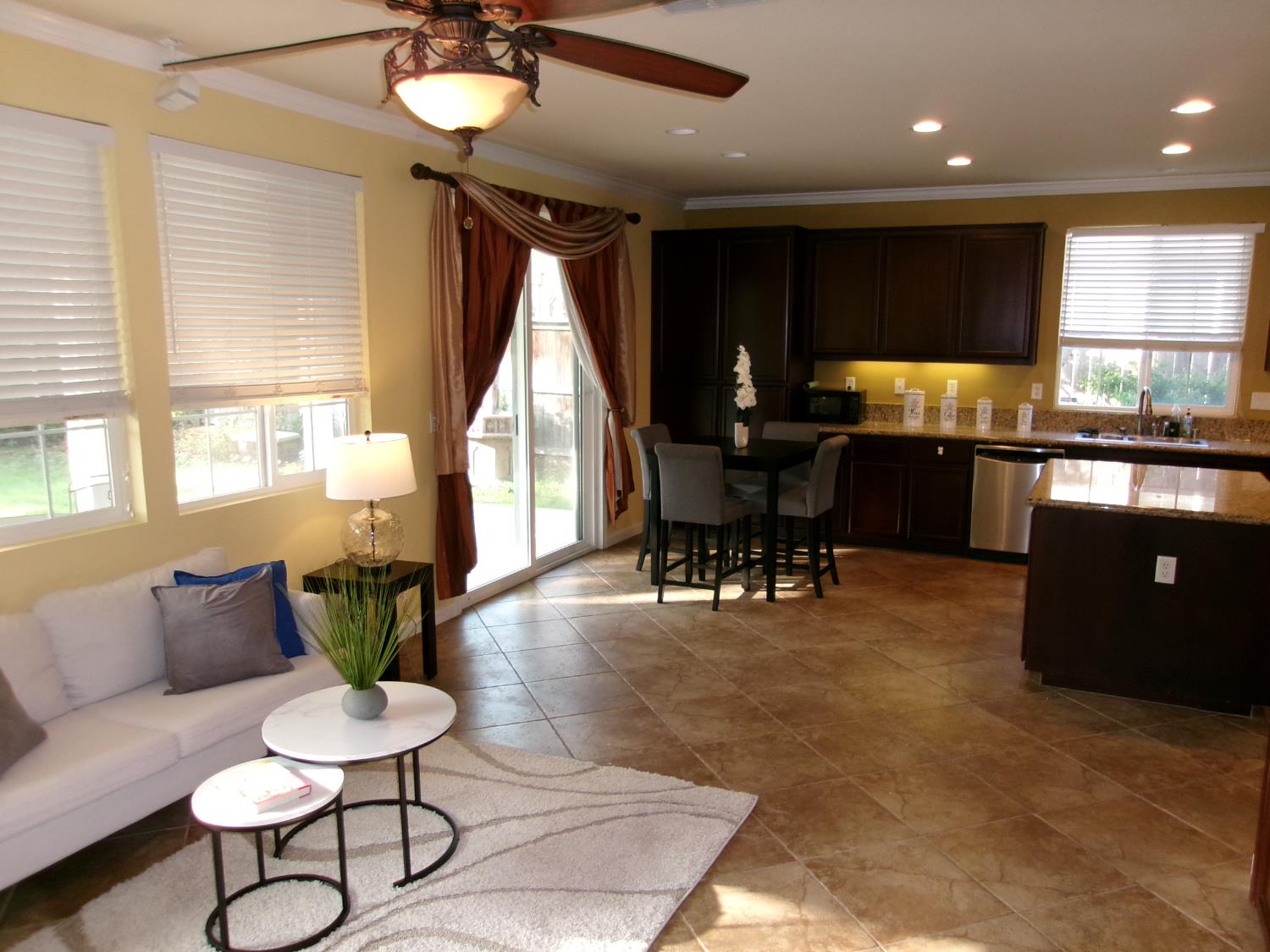 8146 Suarez Way Elk Grove, CA 95757 - Photo 4 of 86