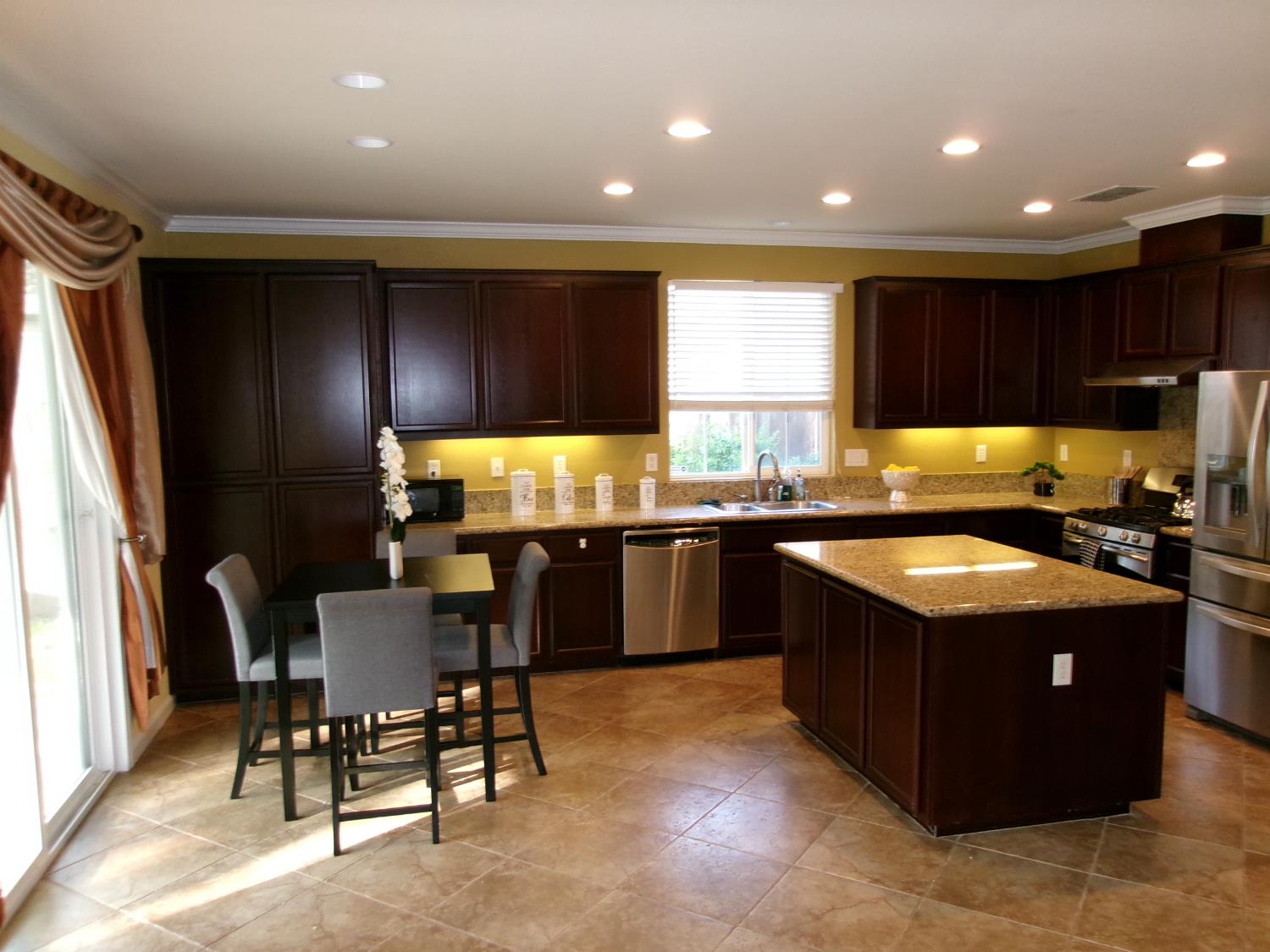 8146 Suarez Way Elk Grove, CA 95757 - Photo 52 of 86