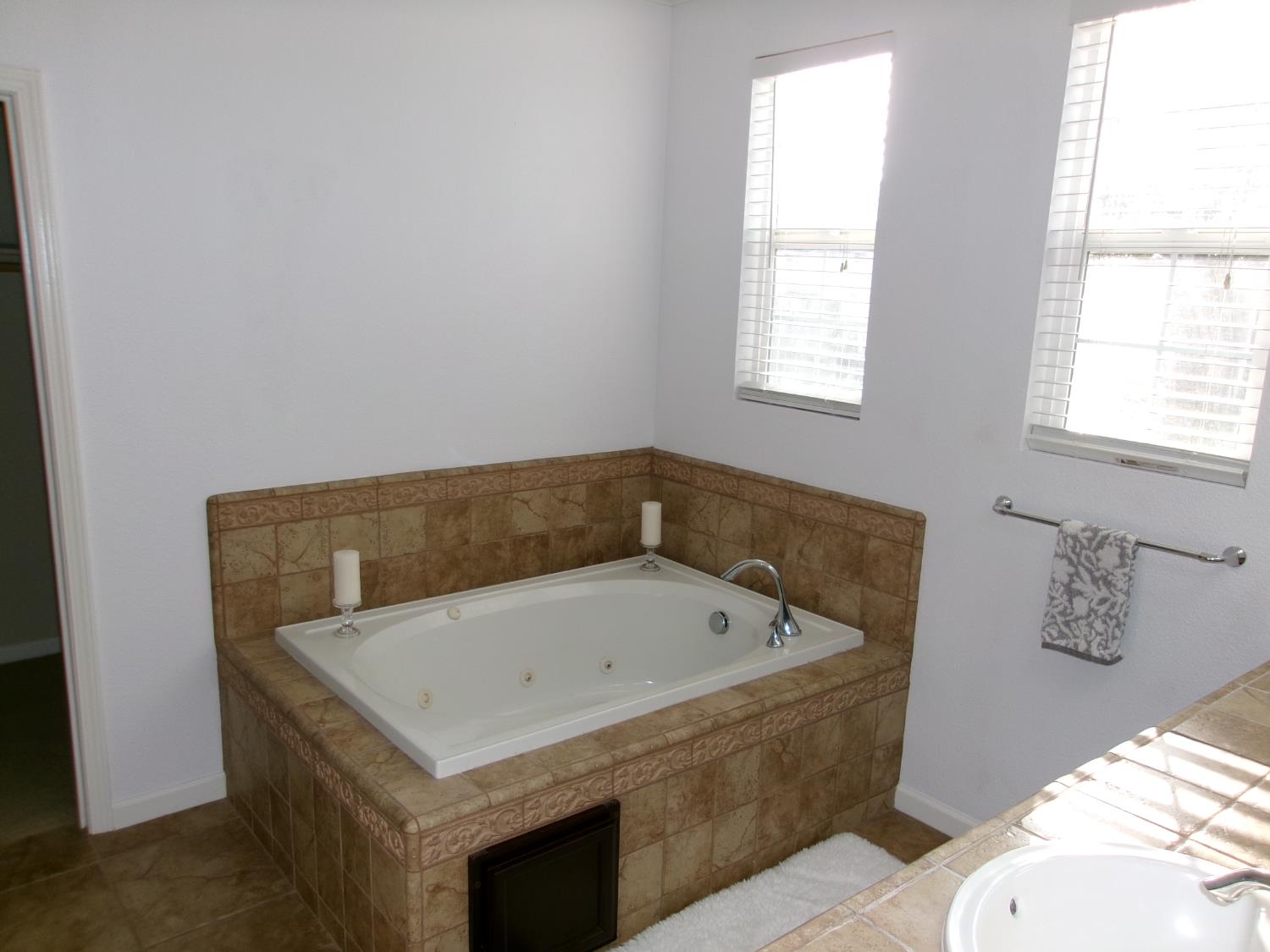 8146 Suarez Way Elk Grove, CA 95757 - Photo 53 of 86