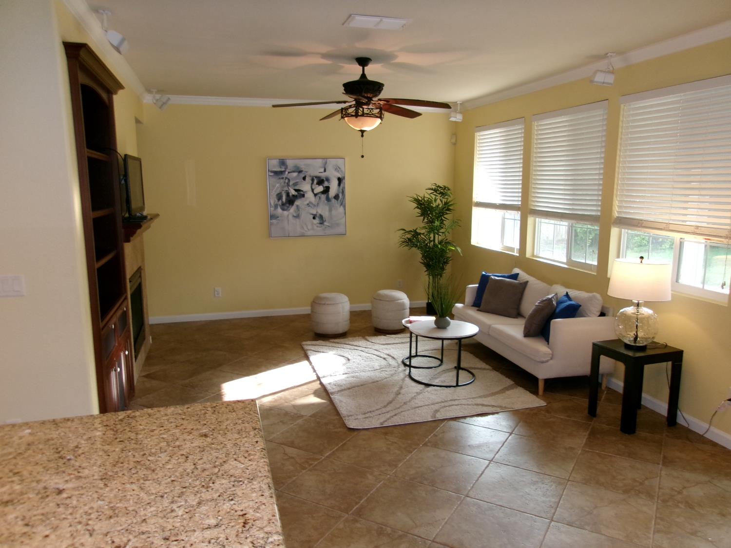 8146 Suarez Way Elk Grove, CA 95757 - Photo 8 of 86