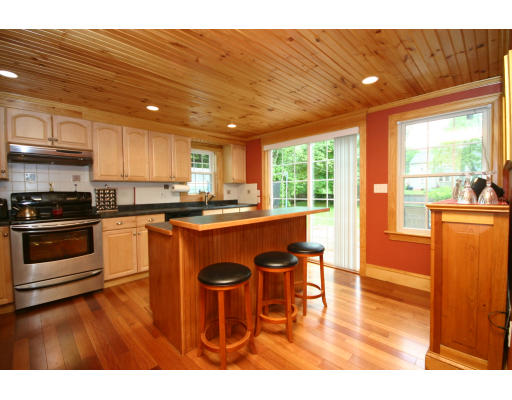 85 Sunrise Road Westwood, MA 02090 - Photo 3 of 15 Gallery Image 3