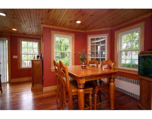 85 Sunrise Road Westwood, MA 02090 - Photo 4 of 15 Gallery Image 4