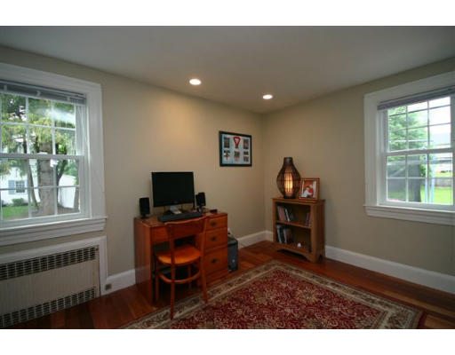 85 Sunrise Road Westwood, MA 02090 - Photo 7 of 15 Gallery Image 7