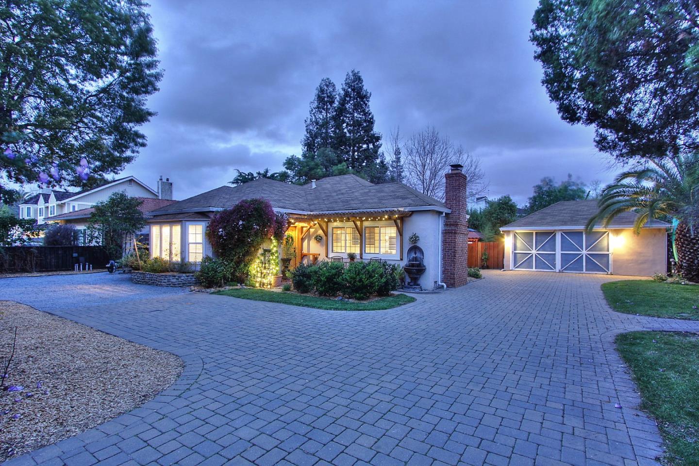 835 Pollard Road Los Gatos, CA 95032 - Photo 3 of 46 Gallery Image 3