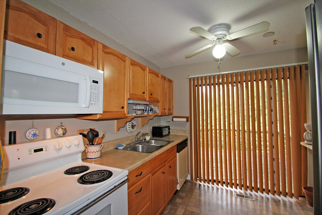 1205 River Ridge Drive Augusta, GA 30909 - Photo 6 of 27 kitchen