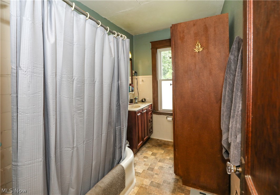 1104 North Howard Street Akron, OH 44310 - Photo 23 of 45