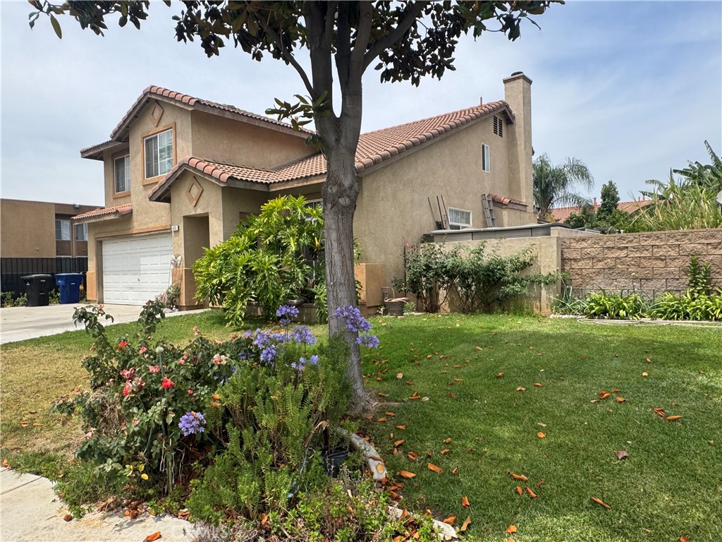 1045 Amarillo Court Riverside, CA 92501 - Photo 4 of 17