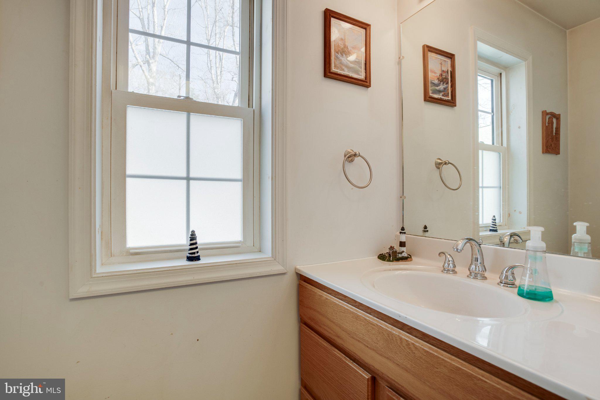3220 Courtney School Road Midland, VA 22728 - Photo 27 of 111 Half bath off of kitchen