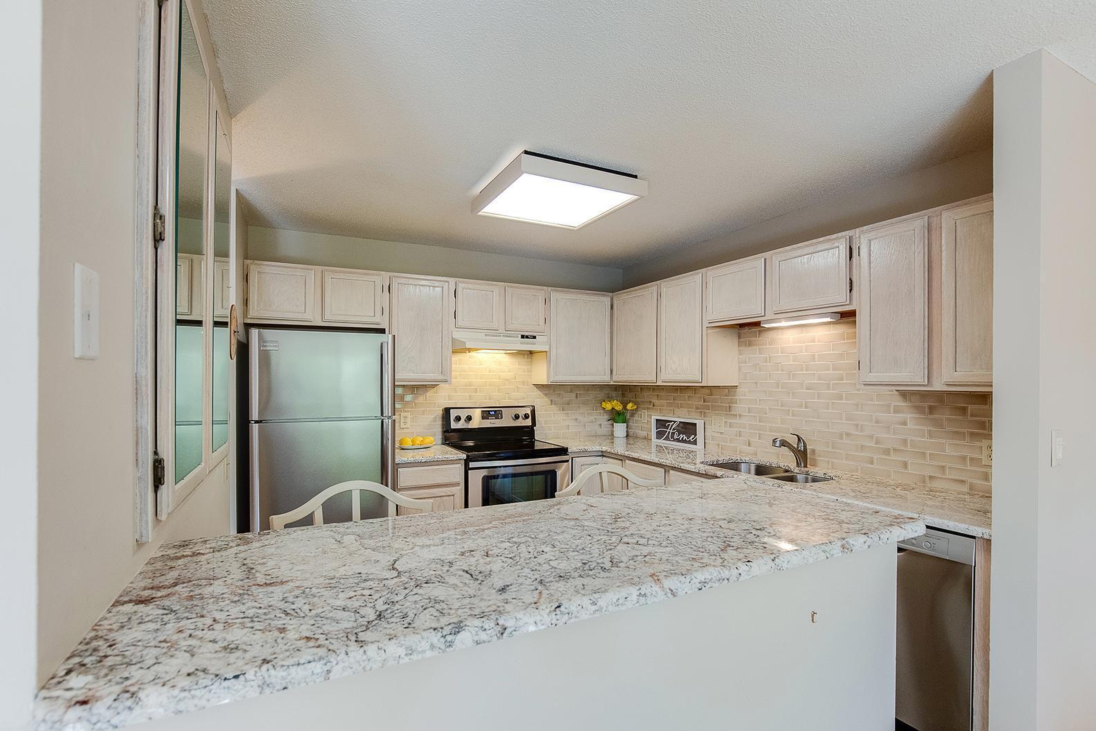 7271 Hunters Run Eden Prairie, MN 55346 - Photo 11 of 33 Gallery Image 11