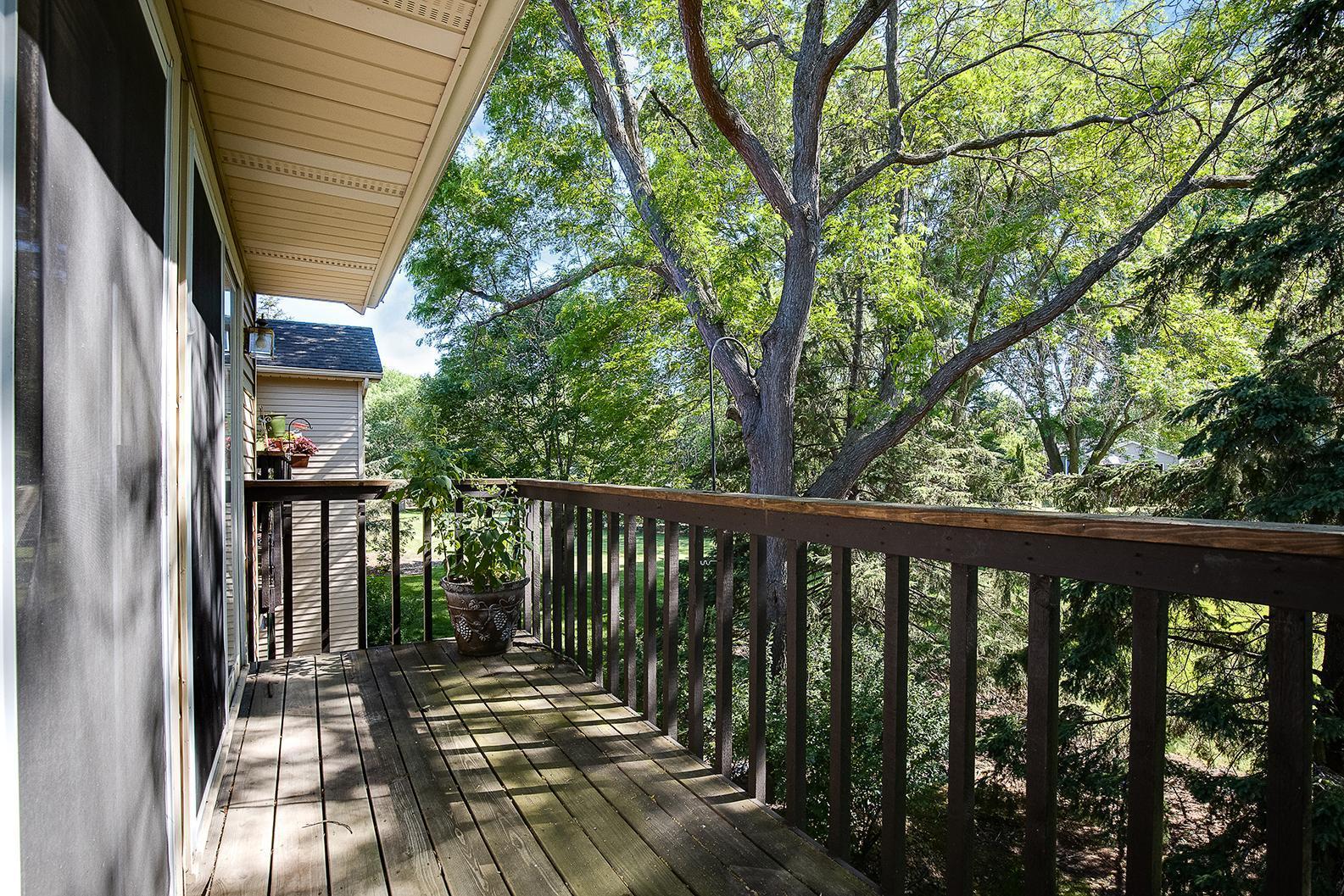 7271 Hunters Run Eden Prairie, MN 55346 - Photo 23 of 33 Gallery Image 23