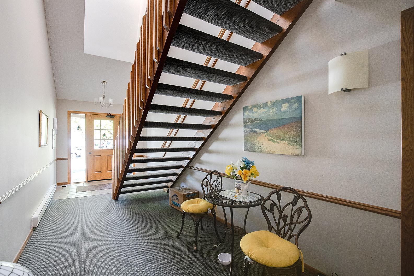 7271 Hunters Run Eden Prairie, MN 55346 - Photo 25 of 33 Gallery Image 25