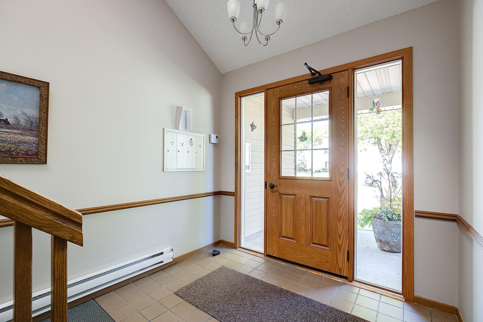 7271 Hunters Run Eden Prairie, MN 55346 - Photo 26 of 33 Gallery Image 26