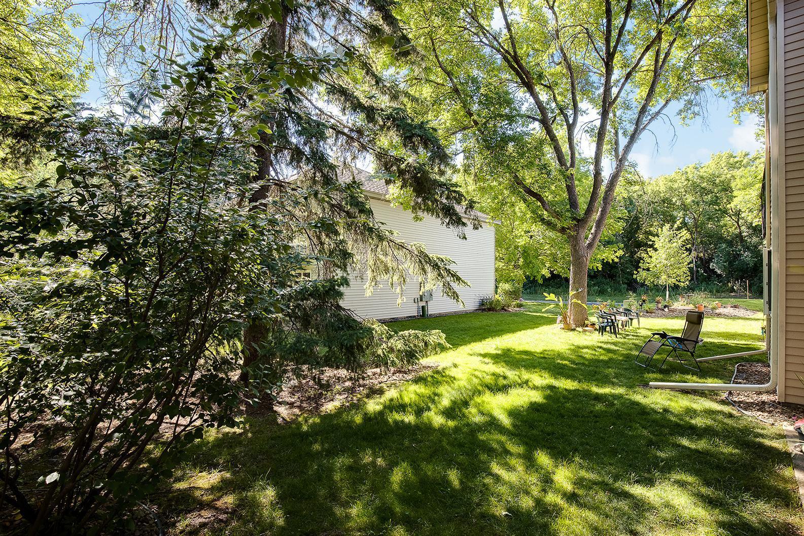 7271 Hunters Run Eden Prairie, MN 55346 - Photo 27 of 33 Gallery Image 27