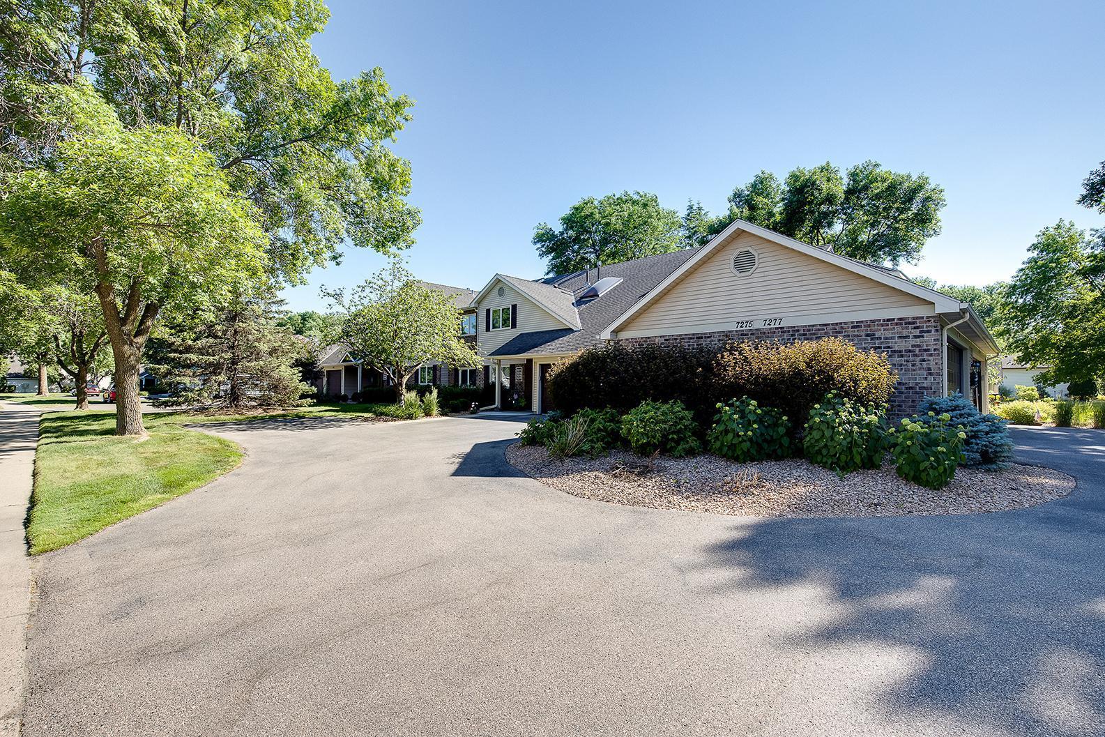 7271 Hunters Run Eden Prairie, MN 55346 - Photo 29 of 33 Gallery Image 29