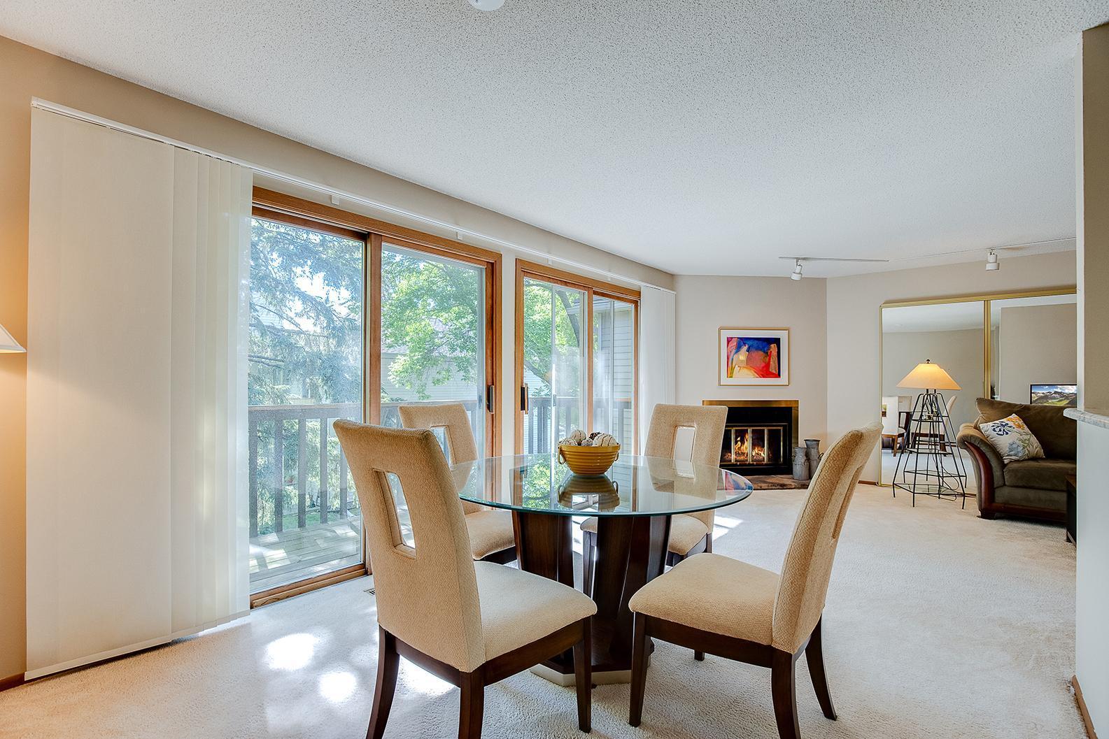 7271 Hunters Run Eden Prairie, MN 55346 - Photo 8 of 33 Gallery Image 8