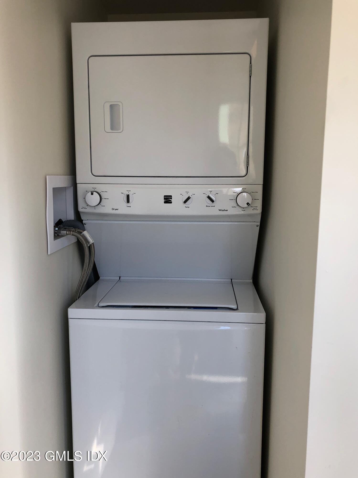 16 Division Street, Unit B Greenwich, CT 06830 - Photo 8 of 12 Laundry